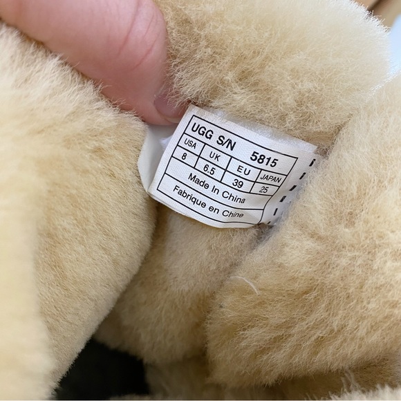 Authentic UGG Classic II Tall Boot Chestnut Suede Genuine Shearling Lined size 8 - Picture 11 of 15